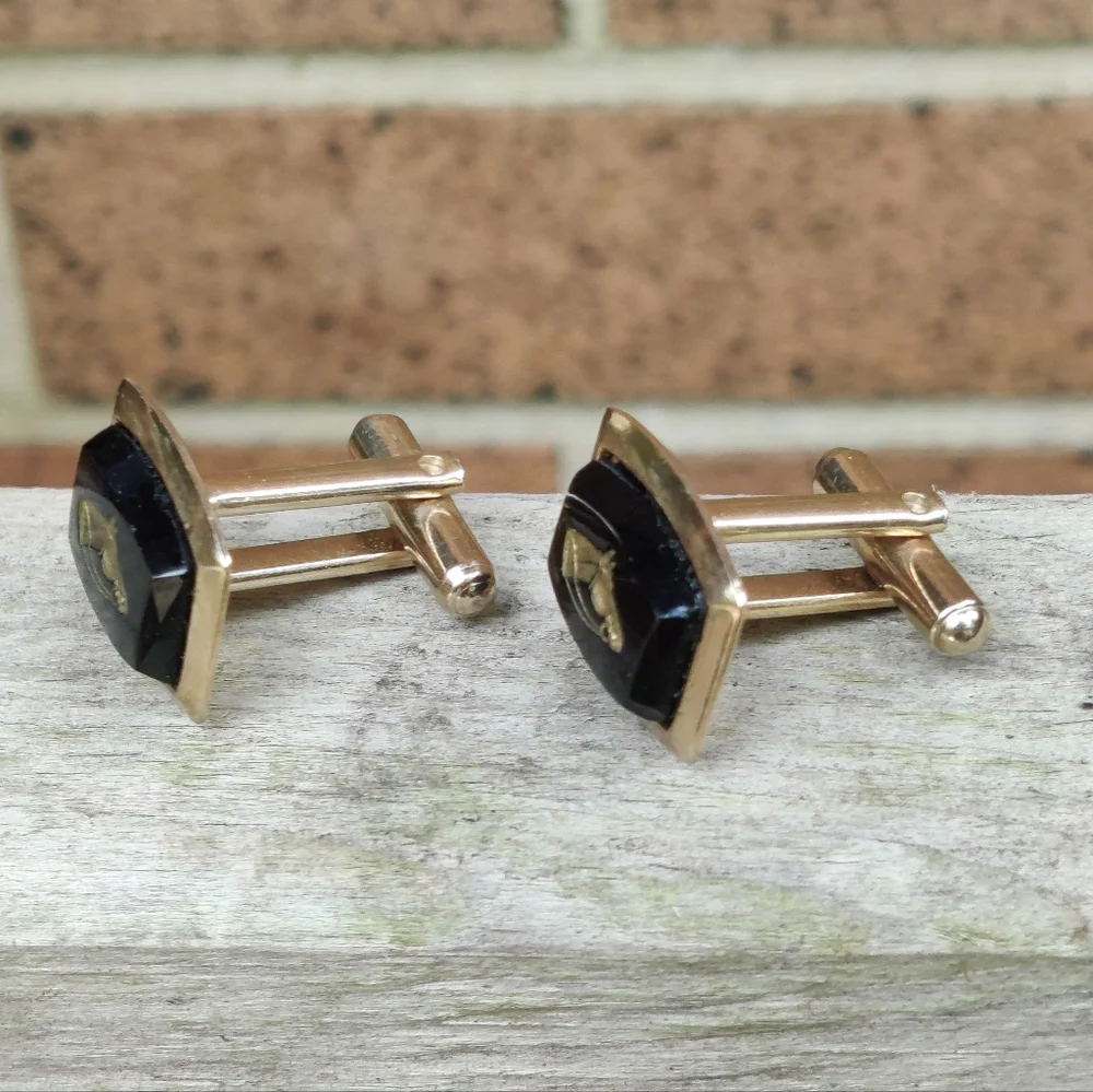🐴 Vintage Embossed Blue Glass Horse Cufflinks